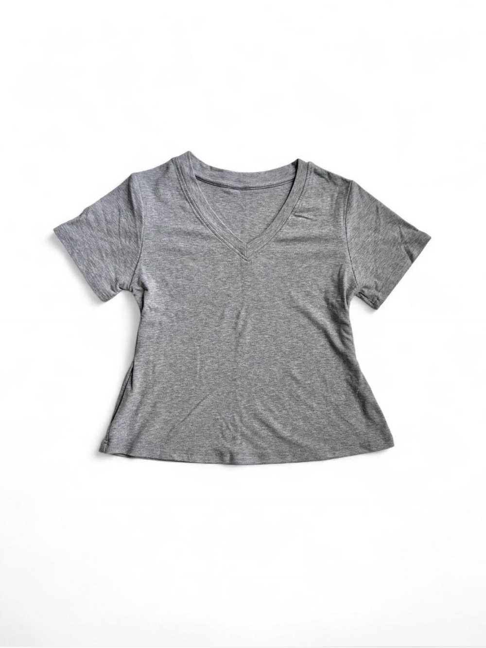 3 / $30 💘 comfy flared heather grey v-neck crop top
